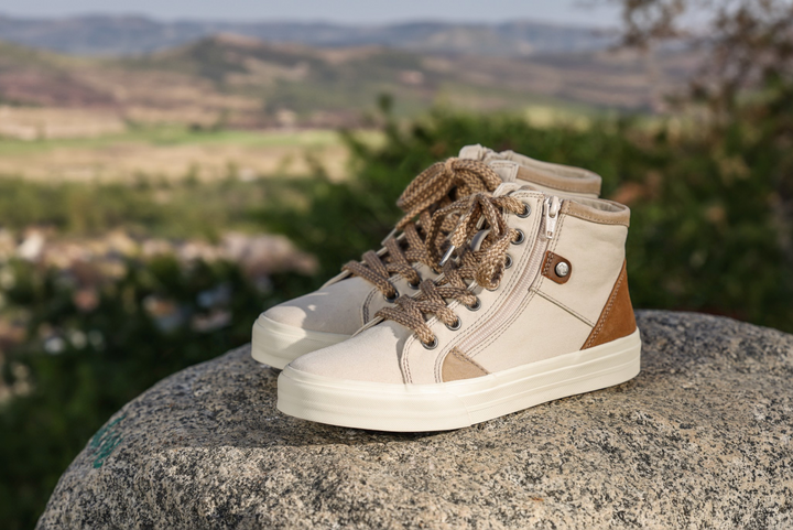 Taos Women's Top Soul Sneaker Taos