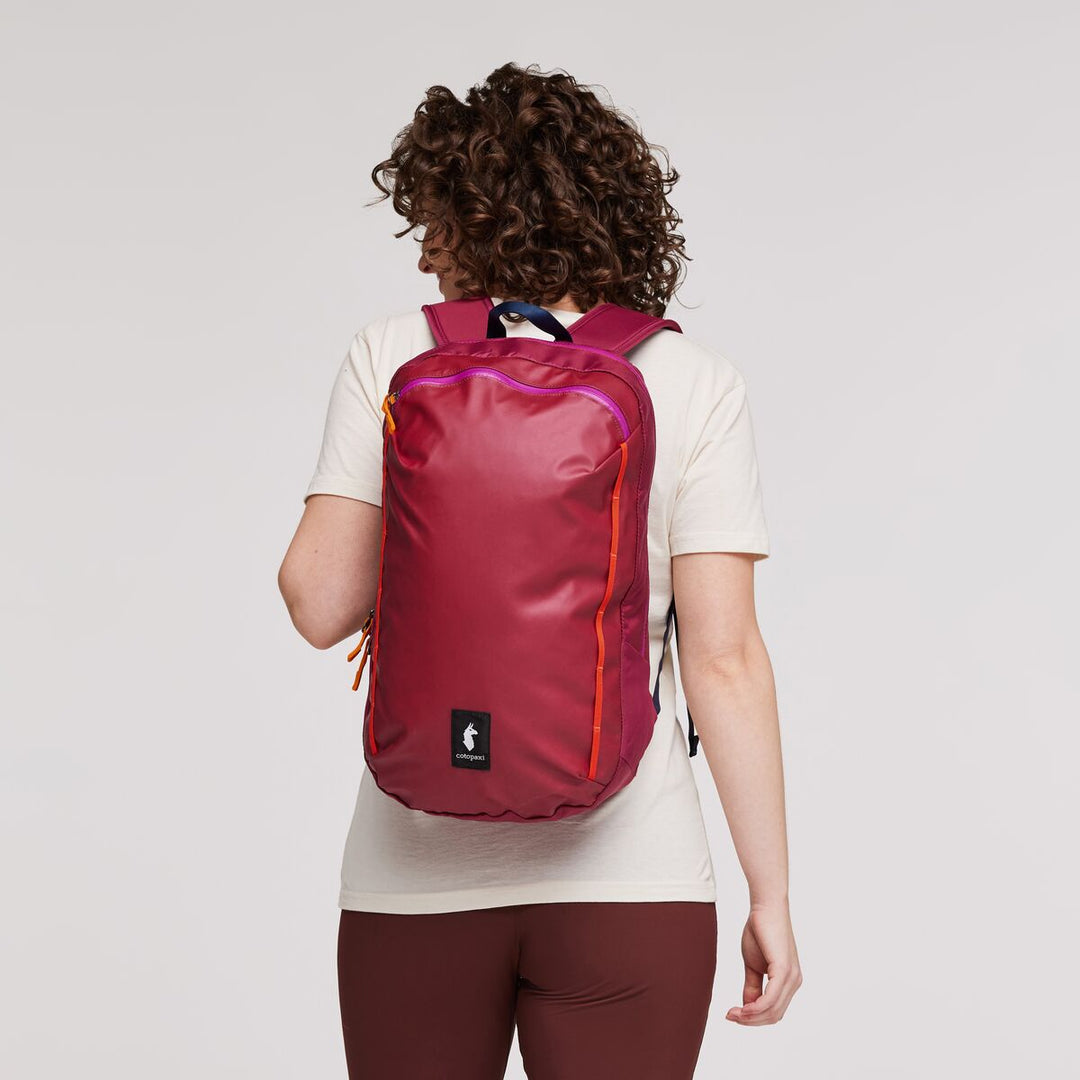 Cotopaxi Vaya 18L Backpack Cada Dia