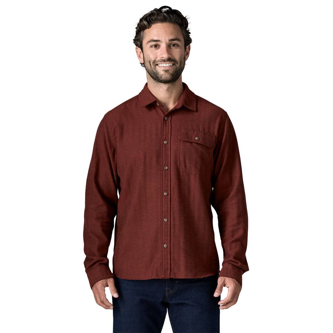 Patagonia Men's Long Sleeved Lightweight Fjord Flannel Shirt Patagonia