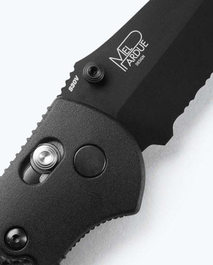 Benchmade Pardue Griptilian Axis Drop Point Serrated Black Benchmade